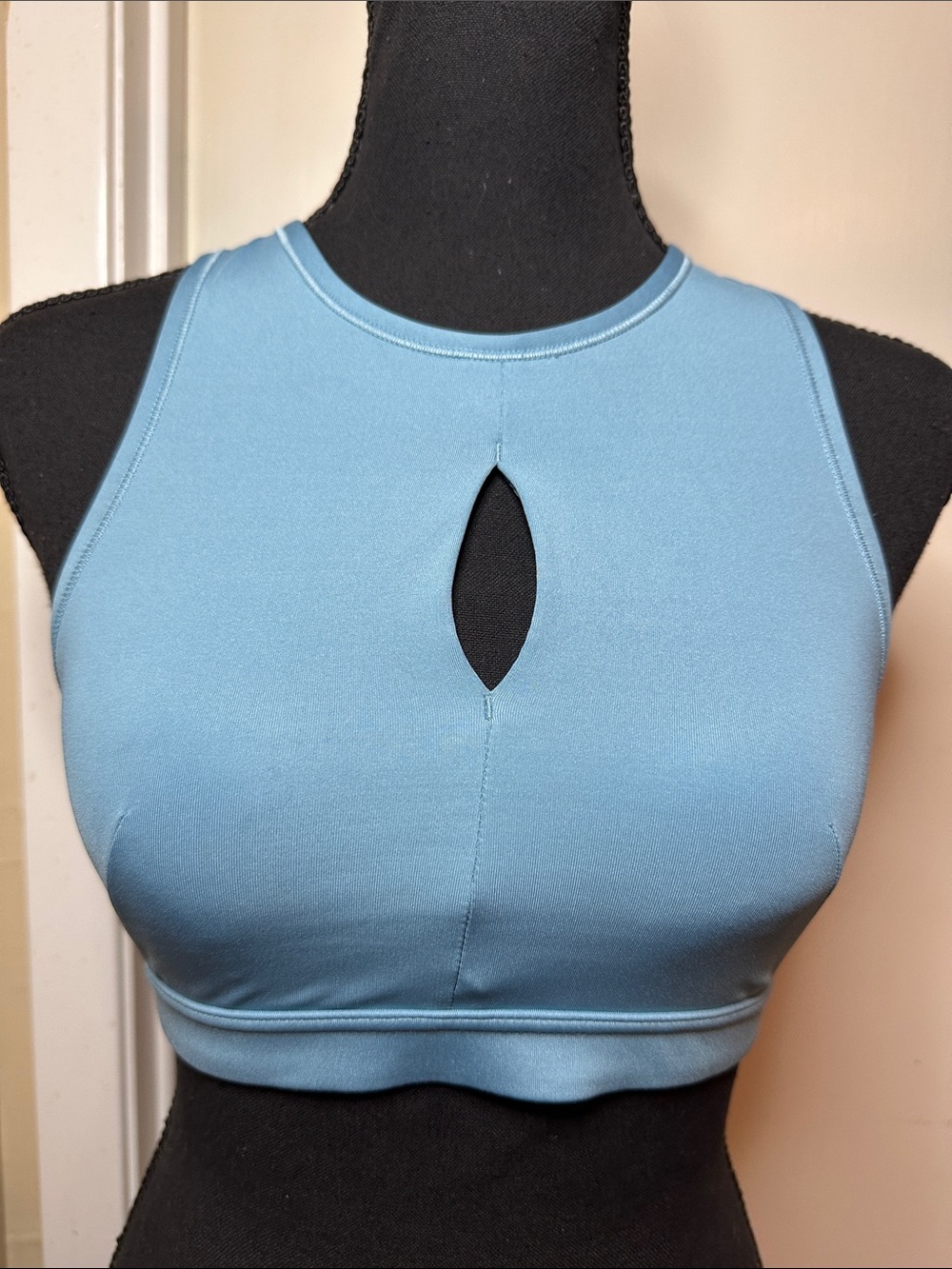 Nike Dri-FIT Blue Keyhole Cutout Back Sports Bra Size Small